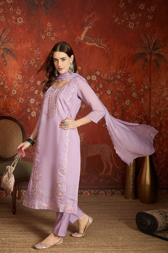 Lavender Floral Embroidered Chanderi Kurti Pant Set (ACA9379)
