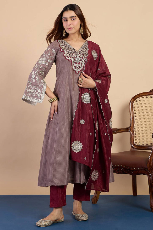 Grey Embroidered Silk Blend Kurti Pant Set (ACA9779)