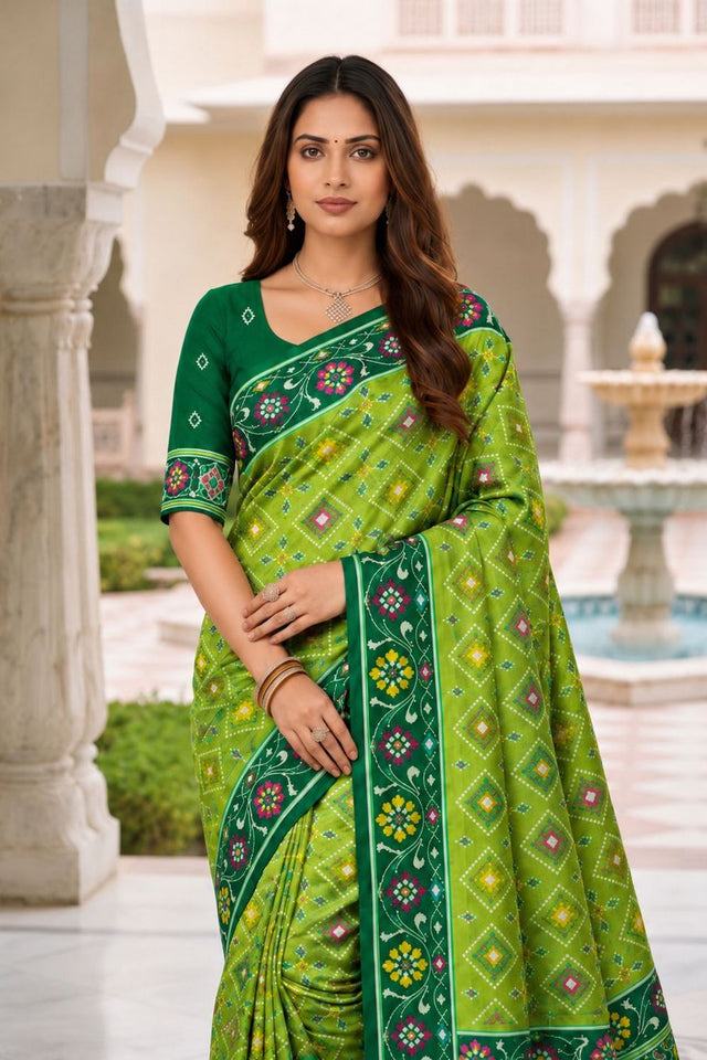 Green Floral Woven Silk Saree (ACB1059)