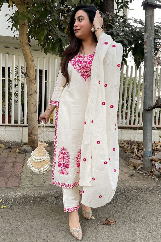 Off White Floral Embroidered Silk Kurti Pant Set (ACB1151)