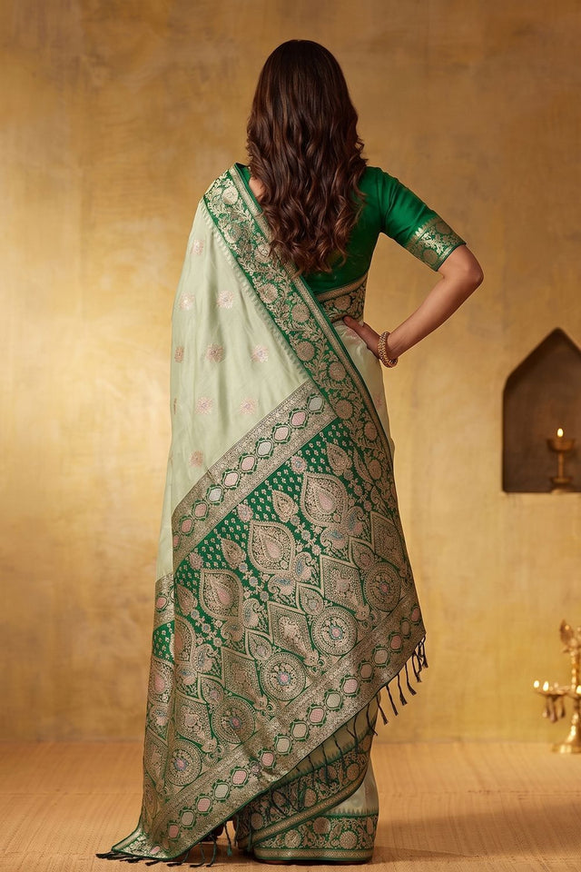 Green Zari Woven Silk Blend Saree (ACB1491)