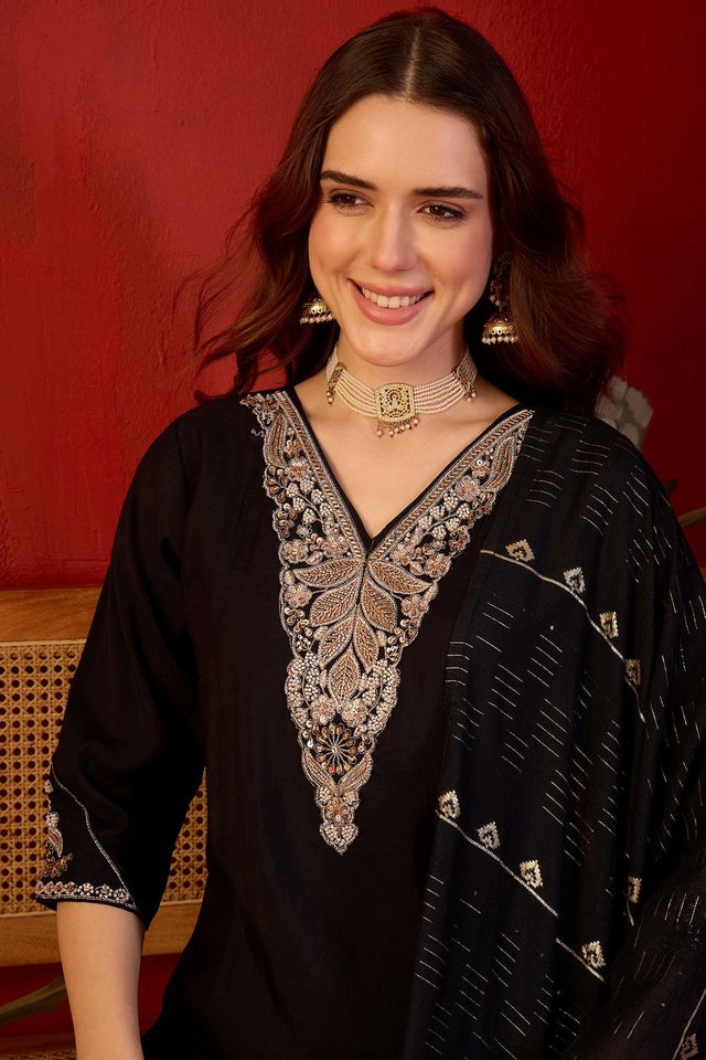 Black Beads Embossed Silk Straight Cut Suit (ACB1912)