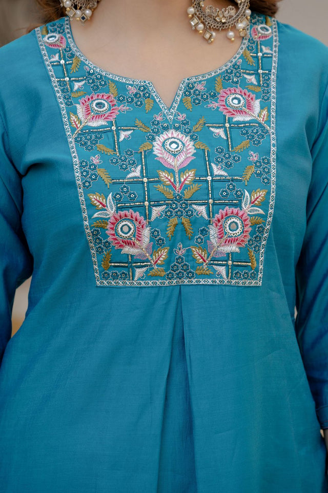 Turquoise Floral Embroidered Silk Kurti Pant Set (ACB2253)