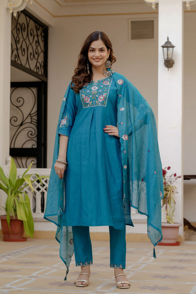 Turquoise Floral Embroidered Silk Kurti Pant Set (ACB2253)