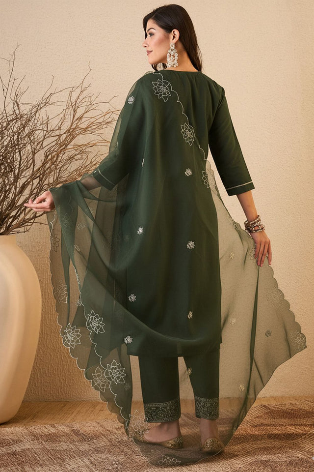 Green Floral Embroidered Silk Blend Kurti Pant Set (ACB2261)