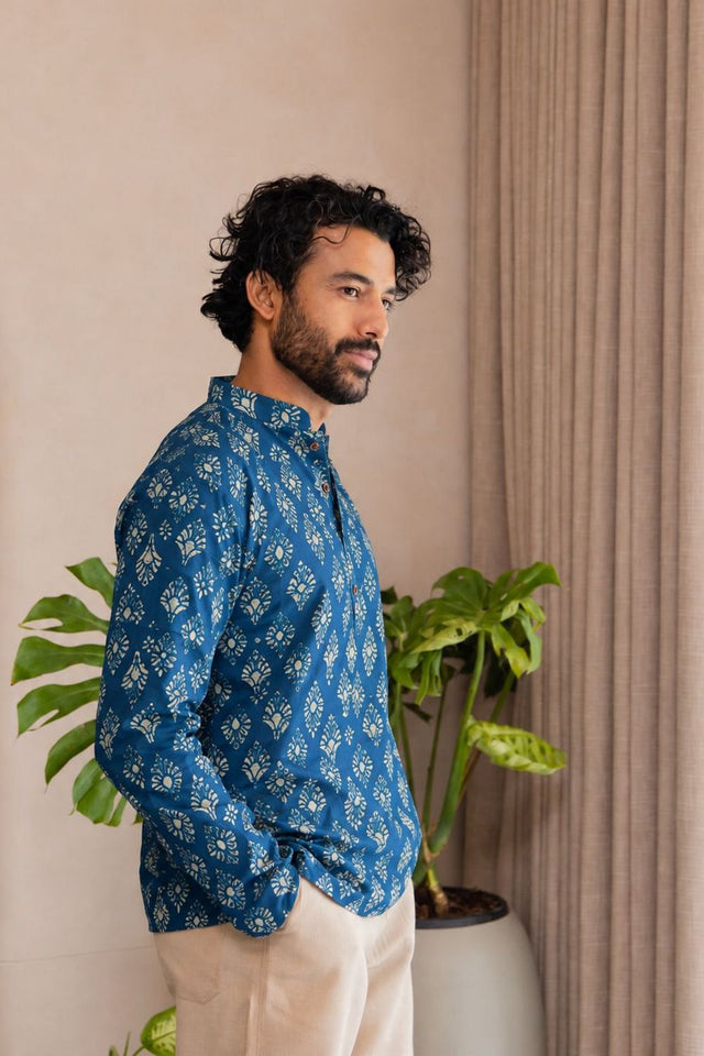 Mens Blue Printed Linen Short Kurta (ACB2370)