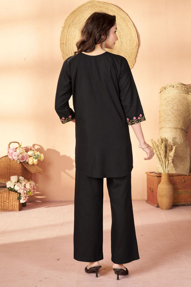 Black Floral Embroidered Rayon Co-Ord Set (ACB2424)