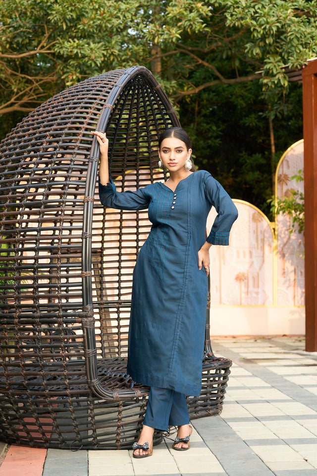 Blue Embroidered Silk Kurti Pant Set (ACB2516)