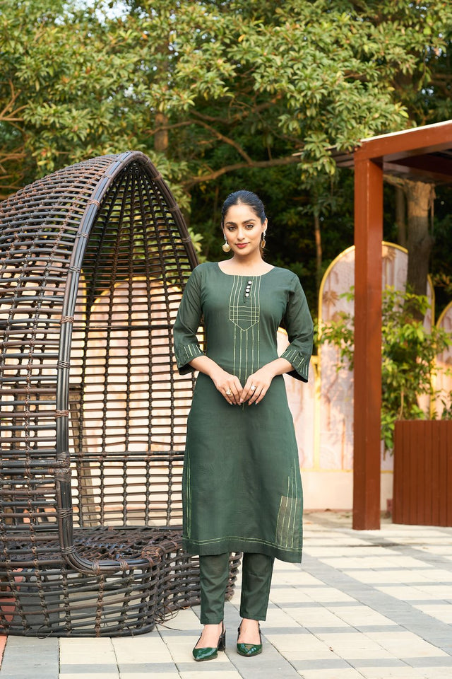 Green Embroidered Silk Kurti Pant Set (ACB2517)