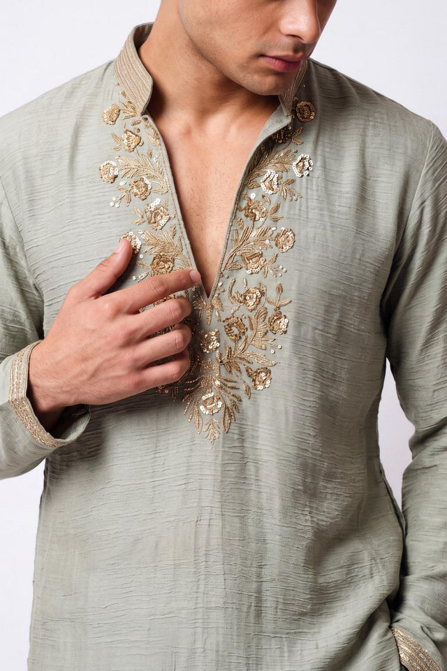 Green Floral Embroidered Tissue Kurta Set (ACB2660)