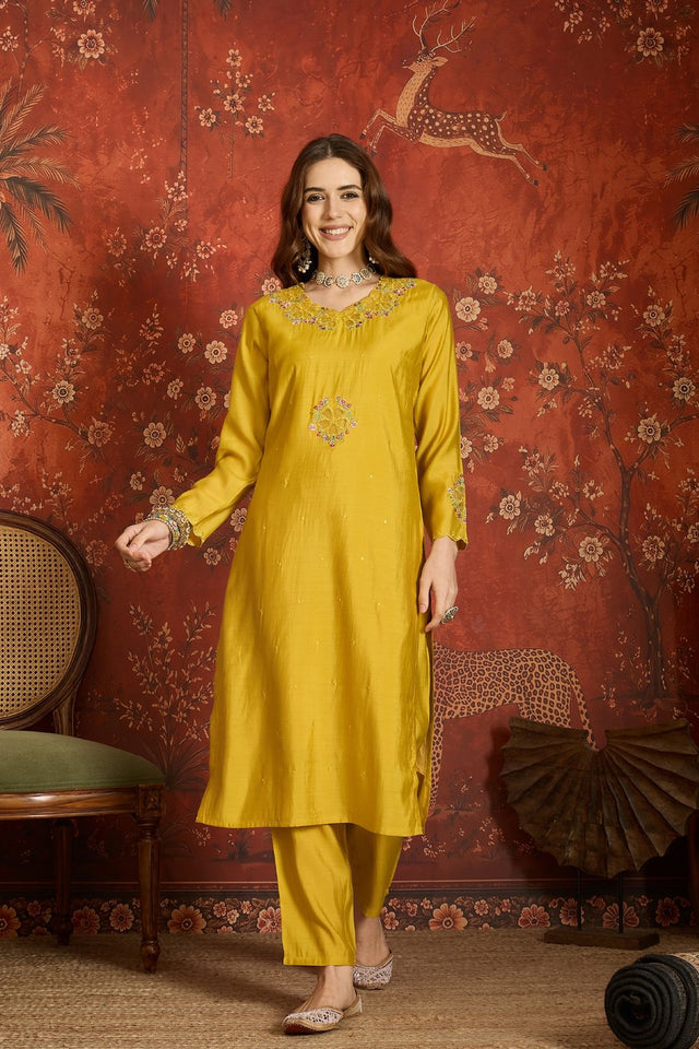 Mustard Floral Embroidered Silk Kurti Pant Set (ACB2674)