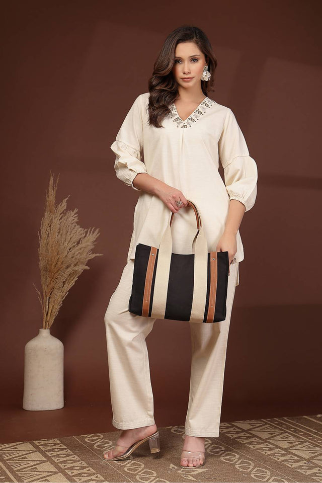 Black Solid Colorblocked Cotton Hand Bag (ADB5351B)