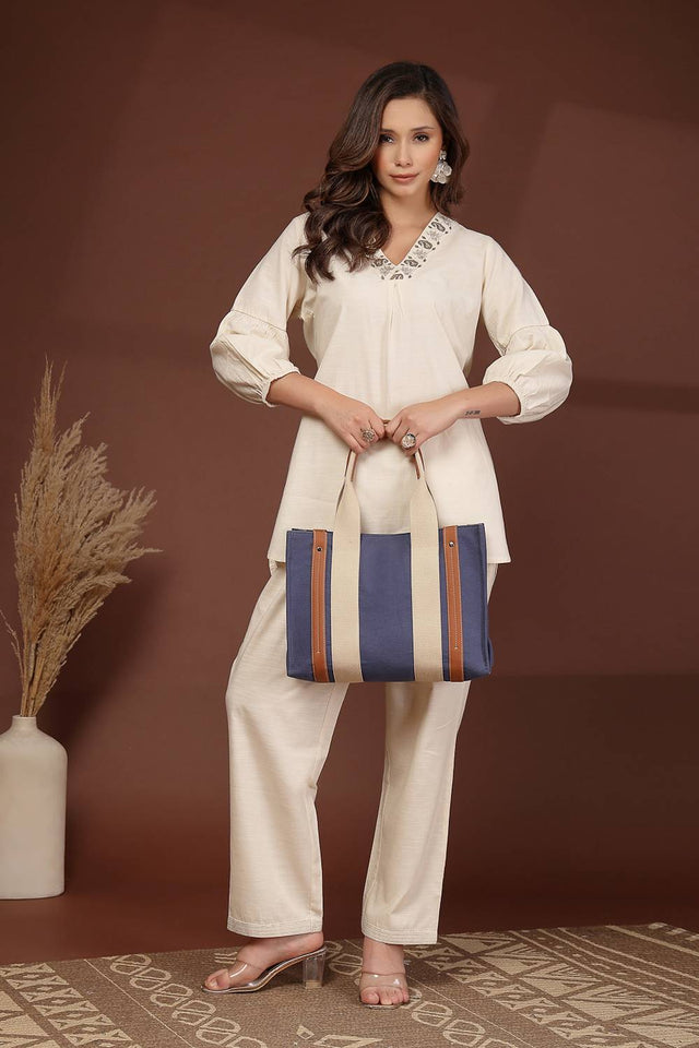 Blue Solid Colorblocked Cotton Hand Bag (ADB5351C)