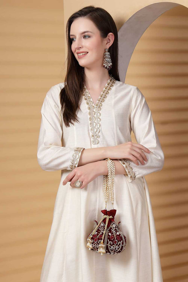 Maroon Embellished Velvet Potli