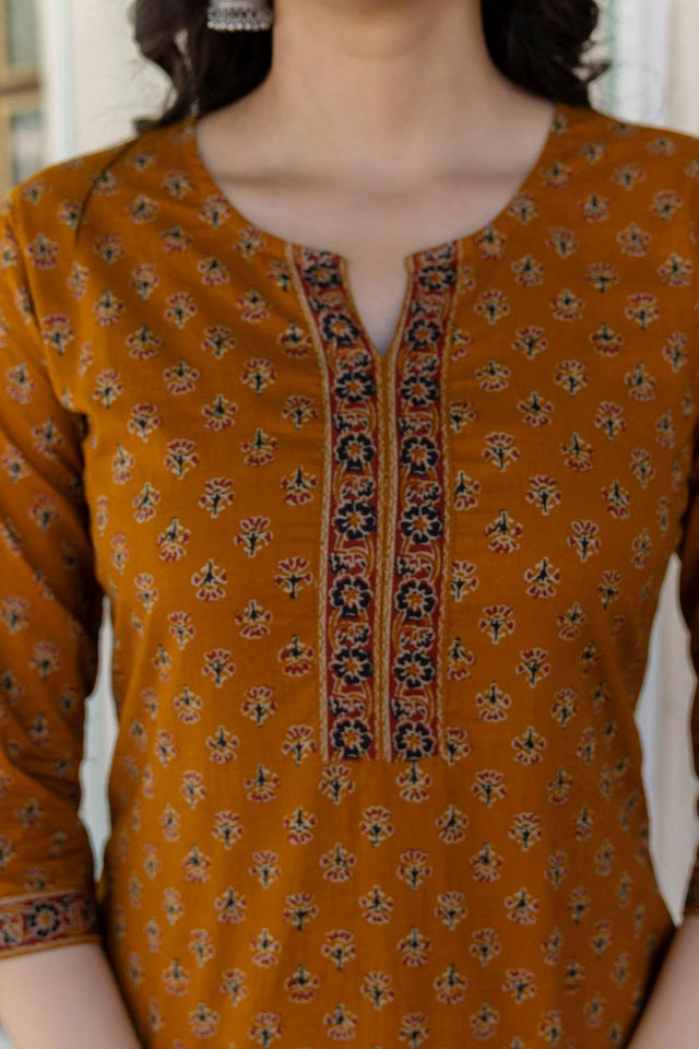 Mustard Printed Cotton Kurti (AM-BER3277)