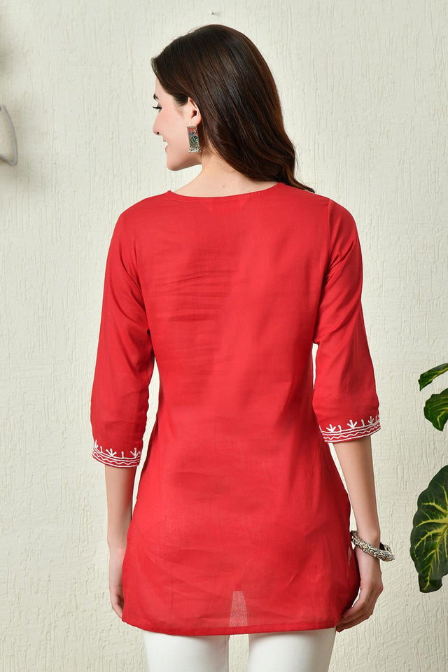 Red Embroidered Cotton Kurti (AM-TO-2960)