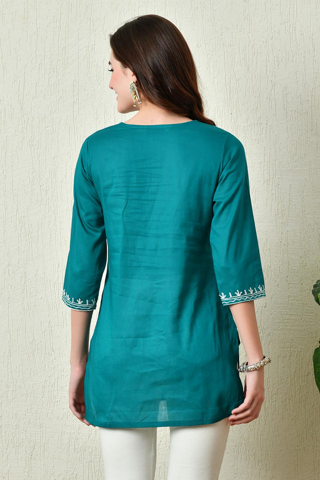 Green Embroidered Cotton Kurti (AM-TO-2963)