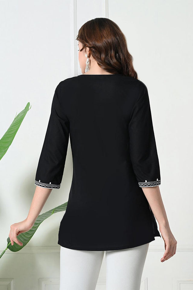 Black Embroidered Cotton Kurti (AM-TO-3009)