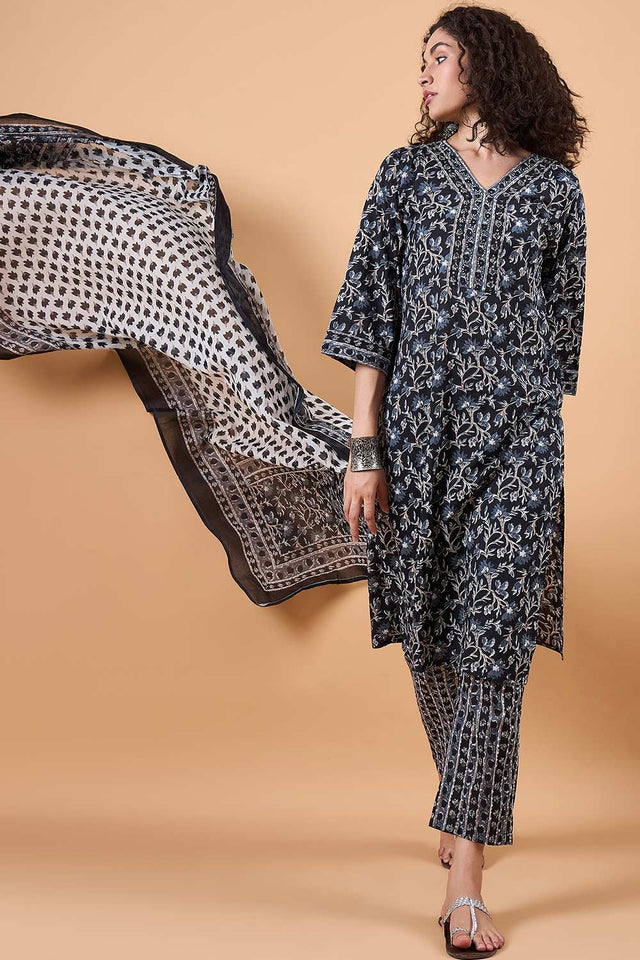 Women's Black Cotton Printed Kurti Pant Set