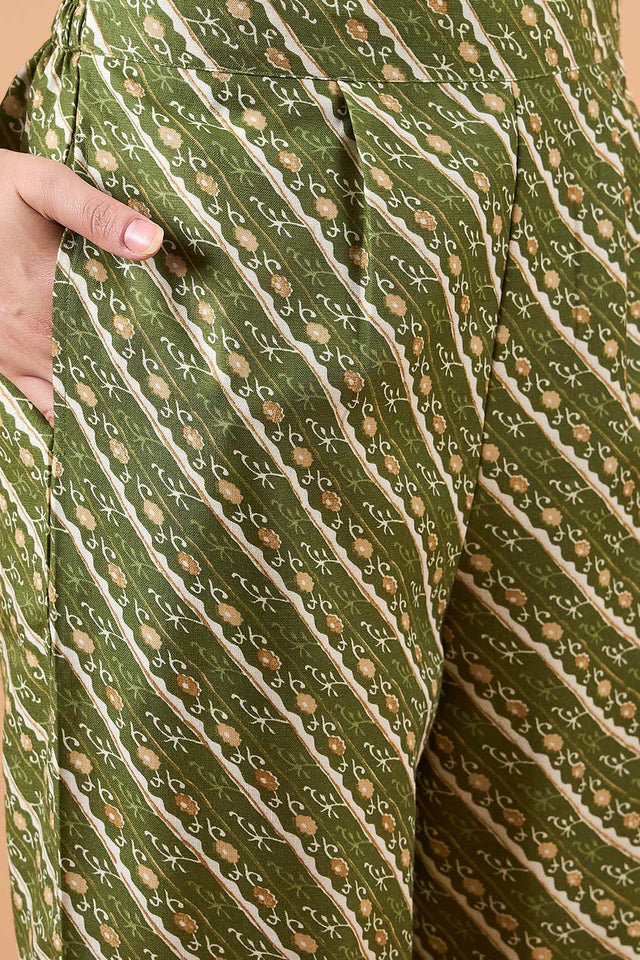 Women's Green Cotton Printed Kurti Pant Set