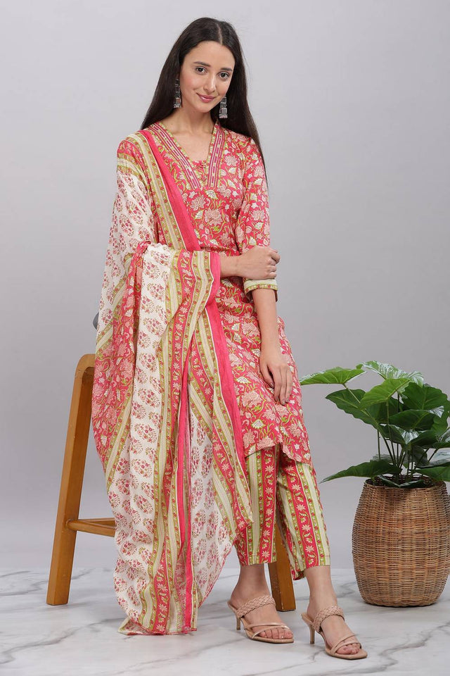 Red Floral Printed Rayon Kurti Pant Set