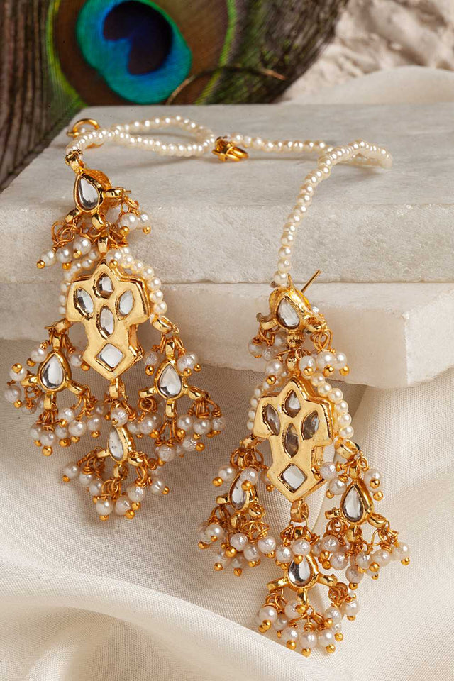 Gold Alloy Earring
