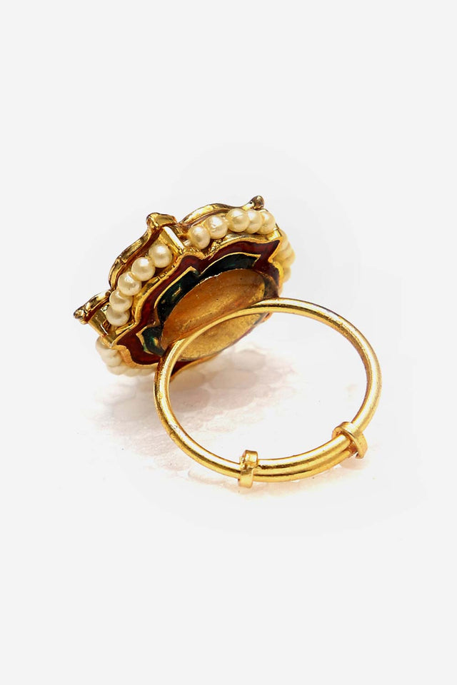 Cream And Gold Adjustable Ring With Kundan And Pearls