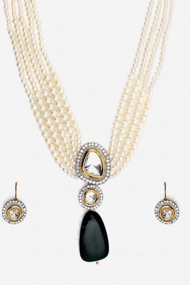 Green And Cream Necklace With Earring Jeweler Set Kundan And American Diamonds