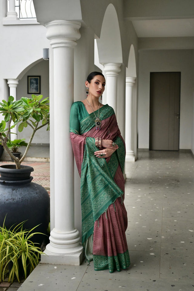Magenta Geometric Printed Art Silk Saree (Eth_SR_103)