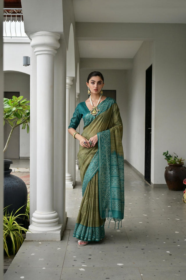 Green Geometric Printed Art Silk Saree (Eth_SR_104)
