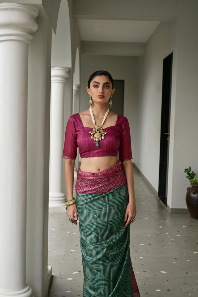 Green Geometric Printed Art Silk Saree (Eth_SR_106)
