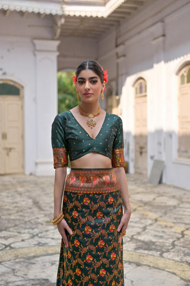 Green Floral Woven Art Silk Saree (Eth_SR_207)