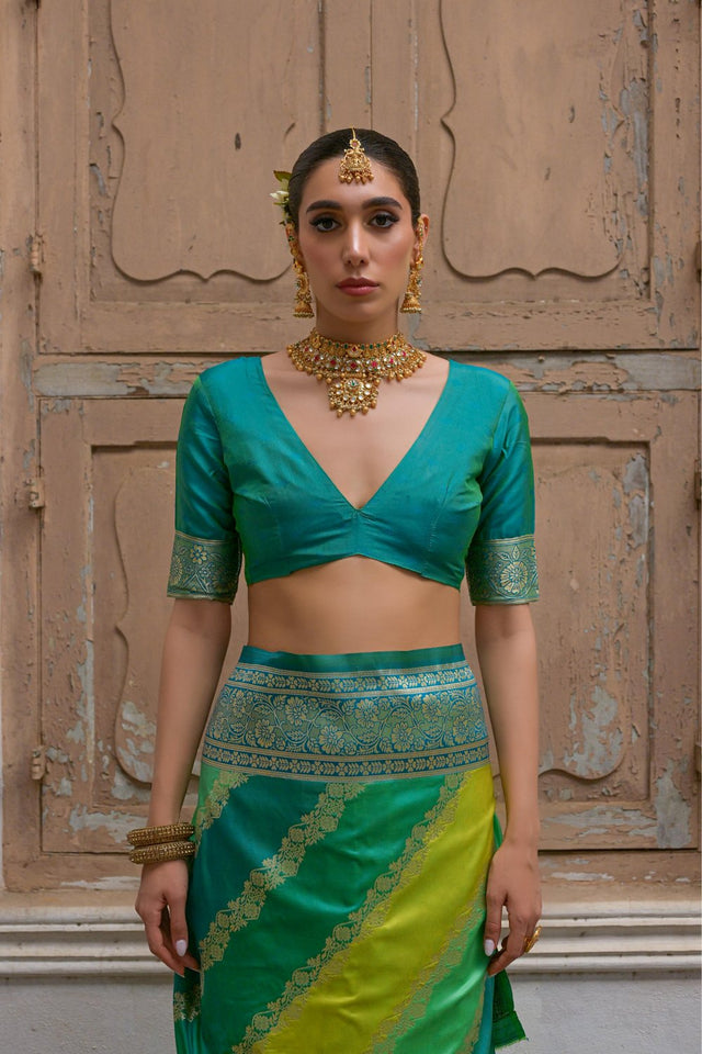 Green Floral Woven Art Silk Saree (Eth_SR_229)