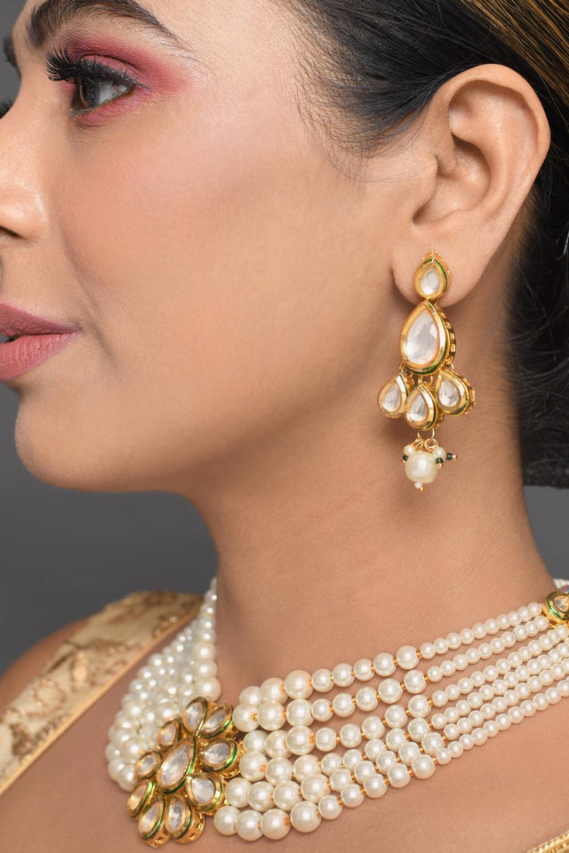 White Kundan & Beads Alloy Necklace Set