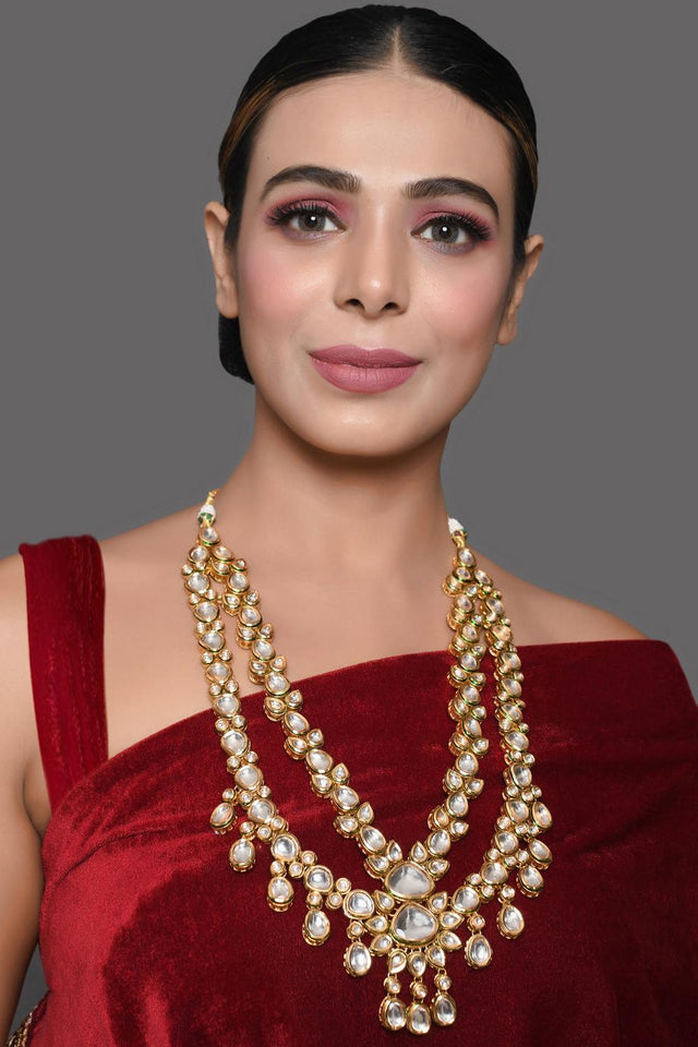 Golden Kundan & Beads Alloy Necklace