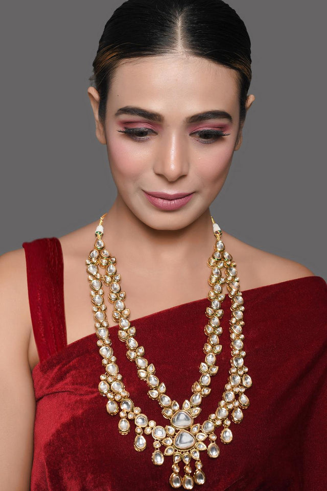 Golden Kundan & Beads Alloy Necklace