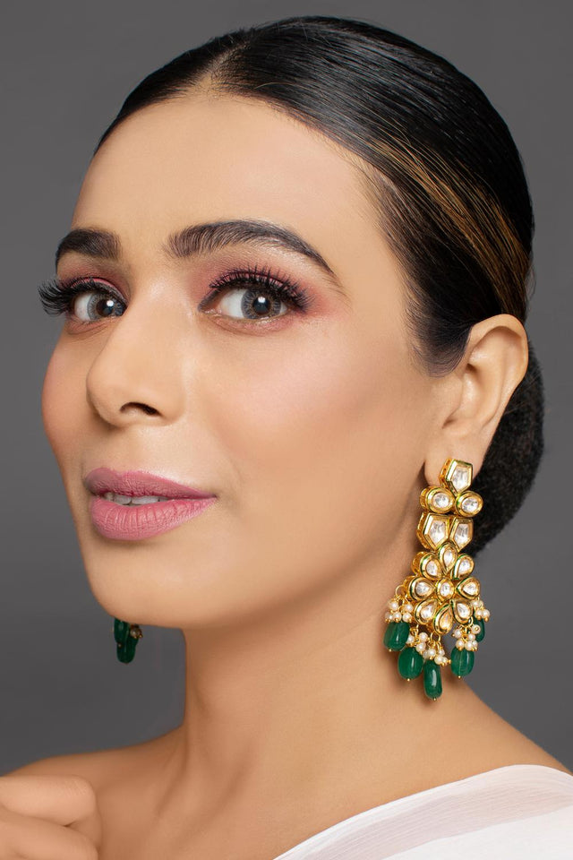 Golden Kundan & Beads Alloy Earrings