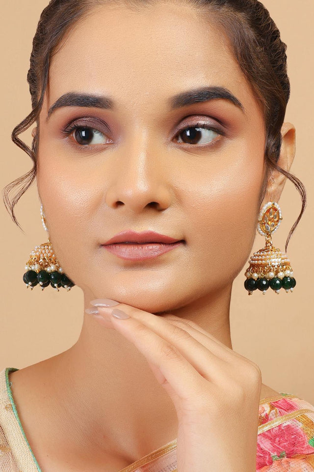 Golden Kundan & Beads Alloy Earrings