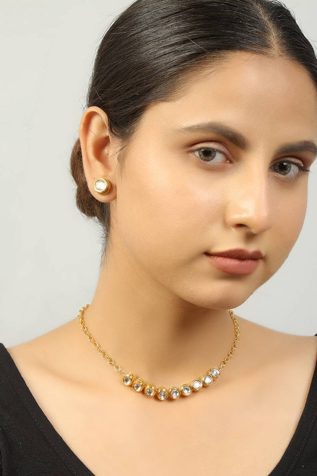 White Gold Tone Kundan Alloy Necklace With Earrings