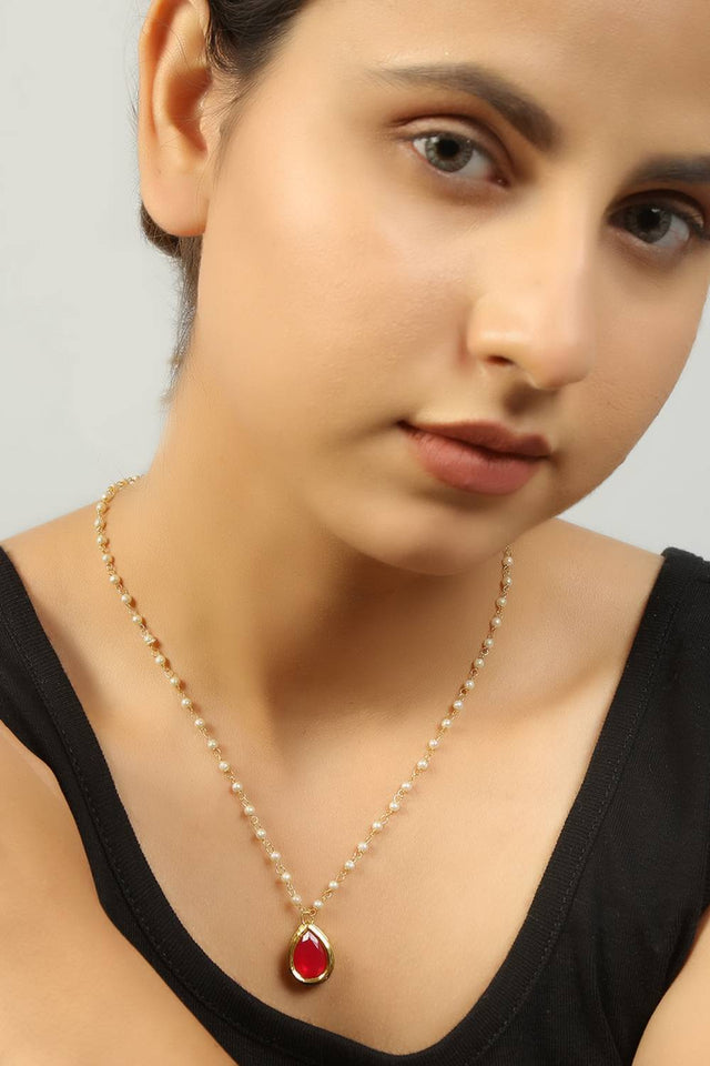 Golden Ruby Tear Drop Kundan Pearl Alloy Necklace