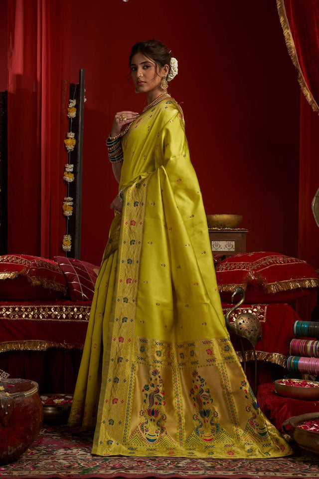 Green Paithani Floral Woven Silk Blend Saree (HT1707)