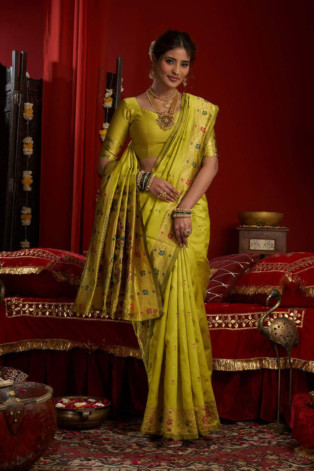 Green Paithani Floral Woven Silk Blend Saree (HT1707)