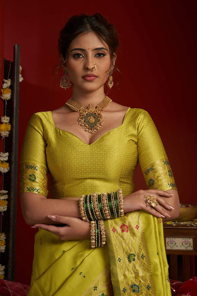 Green Paithani Floral Woven Silk Blend Saree (HT1707)