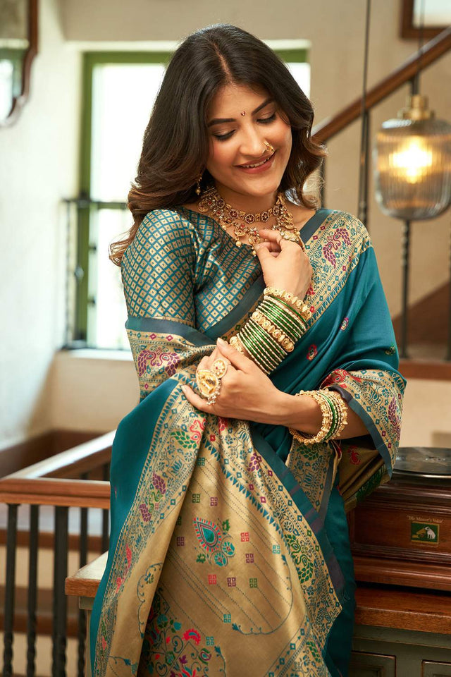 Turquoise Paithani Peacock Woven Silk Blend Saree (HT1714)