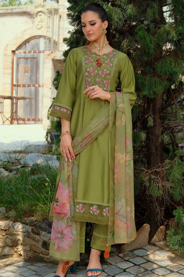 Green Embroidered Liva Kurti Pant Set (IDKH1GN11376)