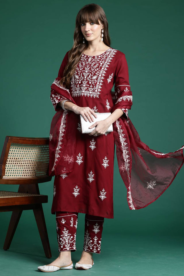 Maroon Floral Embroidered Rayon Kurti Pant Set (IDKH5MR10309)
