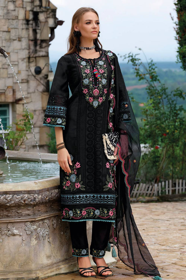 Black Embroidered Silk Blend Kurti Pant Set (IDKH9BK11535)