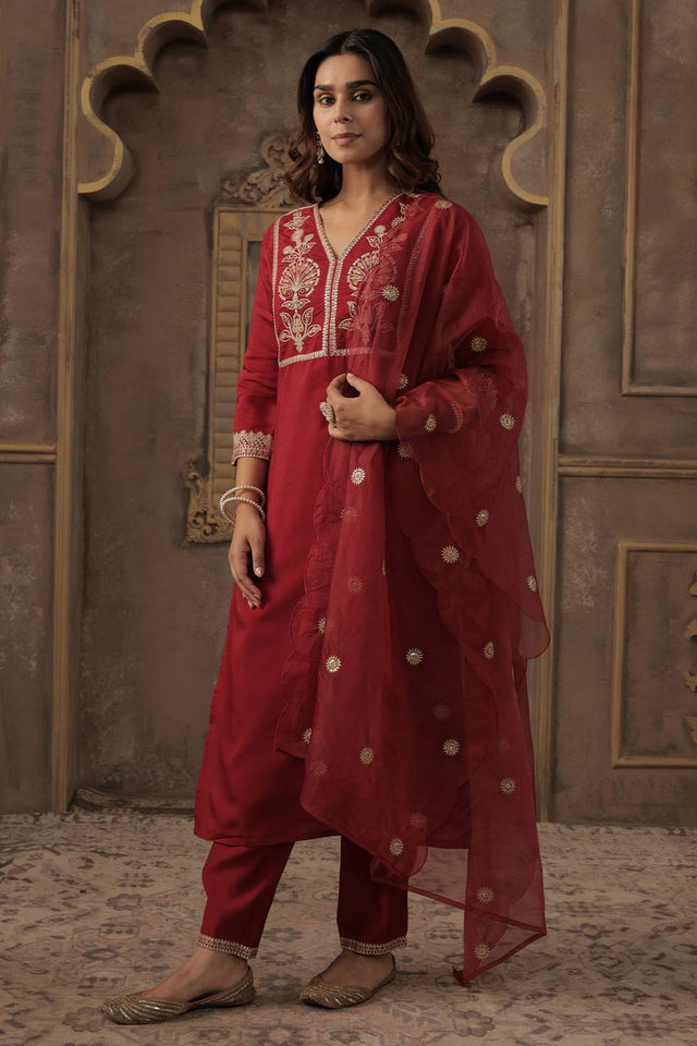 Maroon Embroidered Silk Blend Kurti Pant Set (IDKH9MR12459)