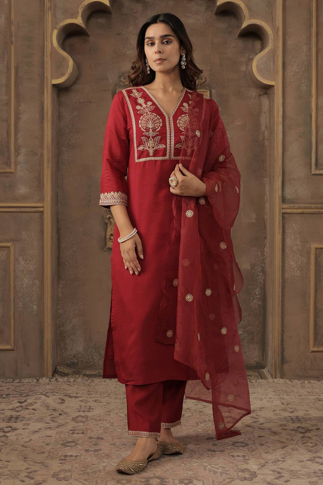 Maroon Embroidered Silk Blend Kurti Pant Set (IDKH9MR12459)