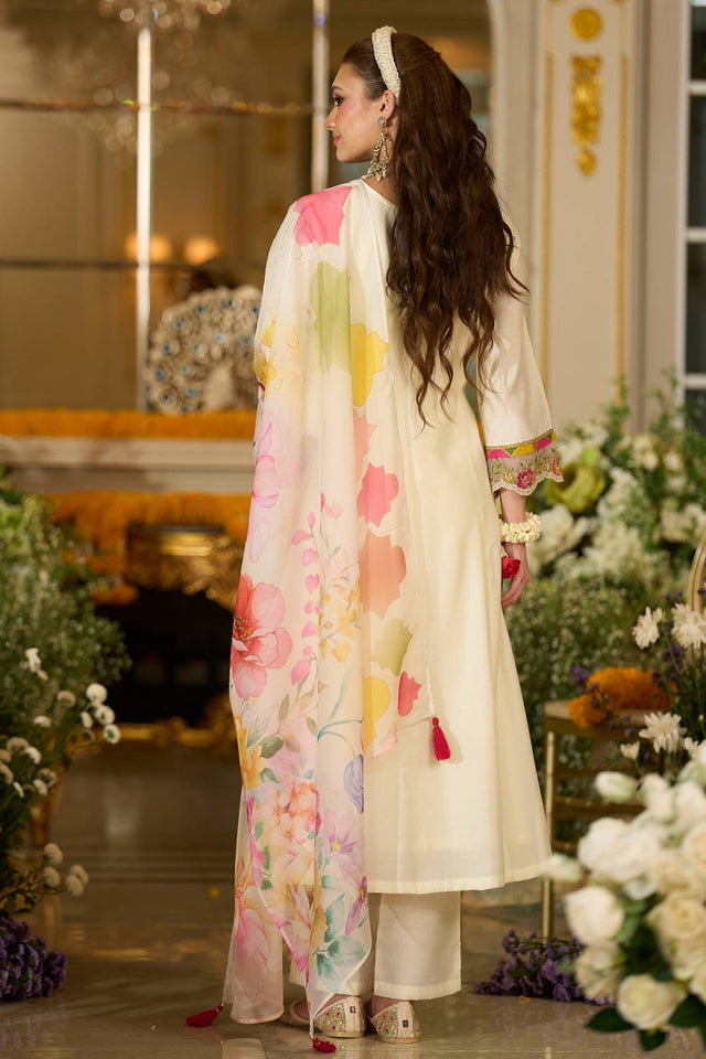 White Floral Embroidered Silk Blend Kurti Pant Set (IDKH9WH12374)